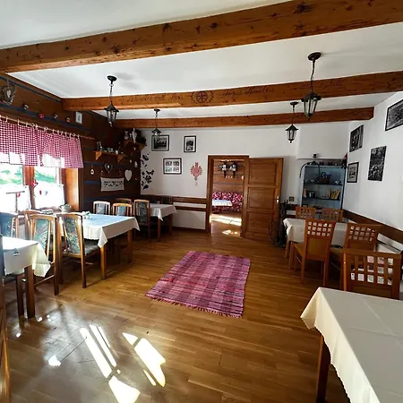 Goralske Lodge *